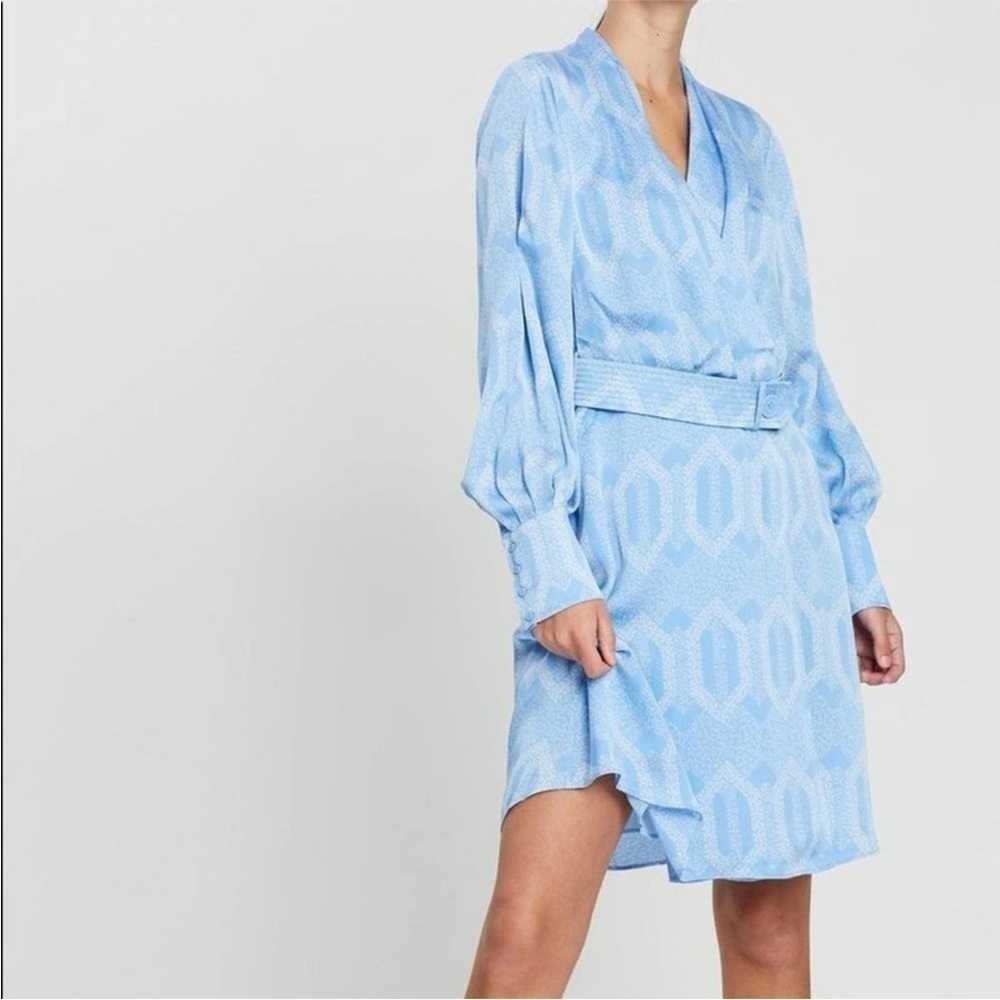 NWOT Equipment Fanetta Geo Printed Blue Long Sleeve Belted Wrap Dress 6 MSRP$425 - Picture 2 of 12
